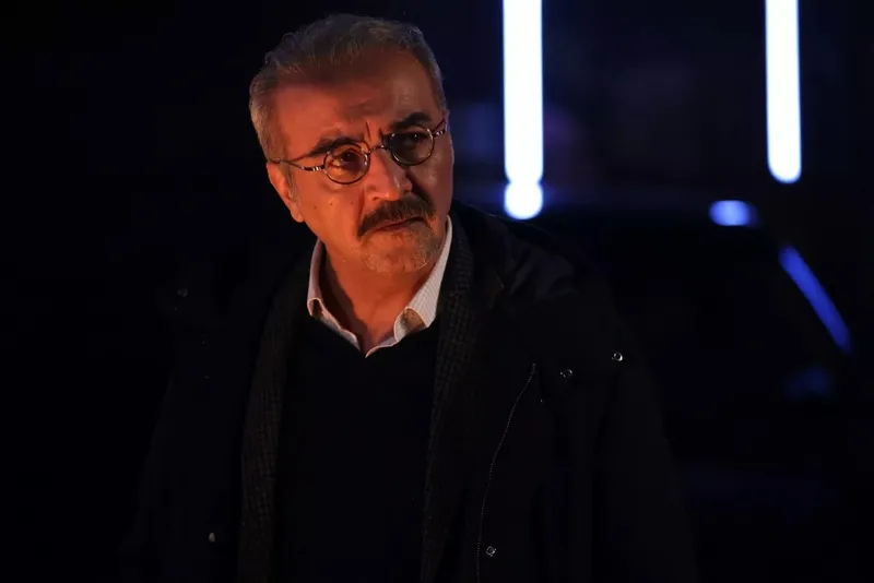 inci-tanelerinde-isyan-bayraklari-cekildi-piraye-diziden-ayrildi-yerine-de-1711339541477.jpeg İnci Taneleri'nde isyan bayrakları çekildi; Piraye diziden ayrıldı yerine de...-5