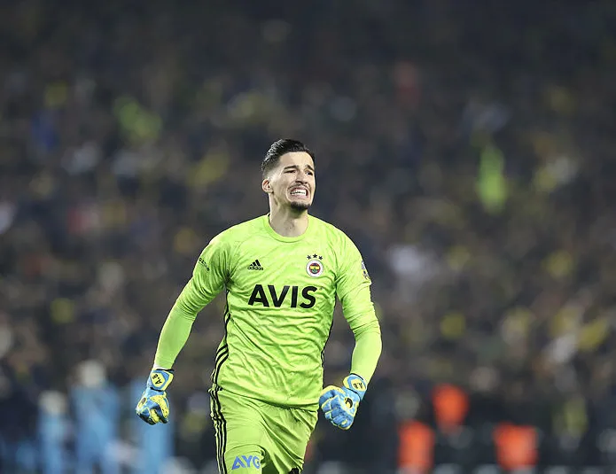 Fenerbahçe’de flaş gelişme! Altay gidiyor o isim geliyor