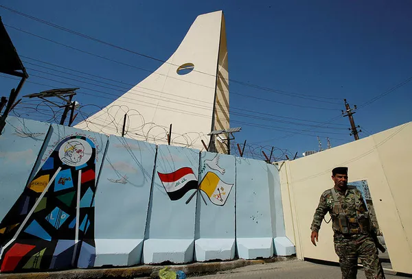 pentagon-suriye-saldirisinda-iranli-milislerin-oldugu-9-binayi-yok-ettiklerini-ve-2-binayi-kullanilmaz-hale-getirdiklerini-acikladi-1614370576944.jpg Pentagon, Suriye saldırısında İranlı milislerin olduğu 9 binayı yok ettiklerini ve 2 binayı kullanılmaz hale getirdiklerini açıkladı-6