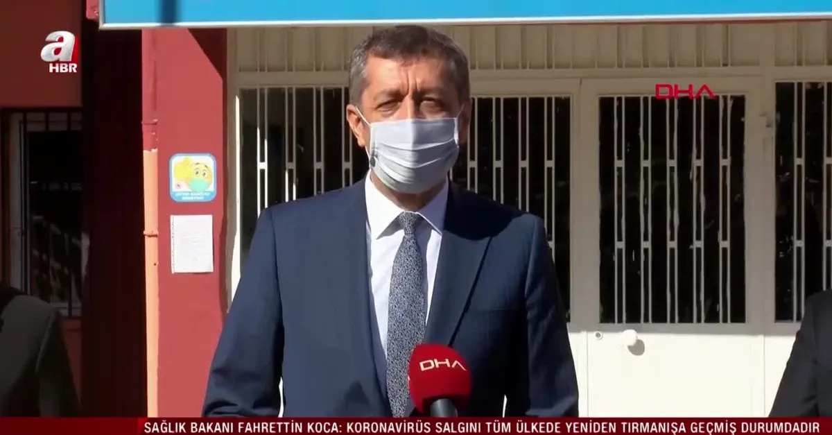 Milli Eğitim Bakanı Ziya Selçuk canlı yayında açıkladı: İşte öğrencilere dağıtılan tablet sayısı