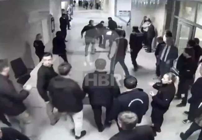 Dehşet anları kamerada! Savcının hakime ateş açtığı o saniyeler ortaya çıktı!-3