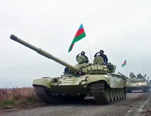 Azeri ordusu Kelbecer’de