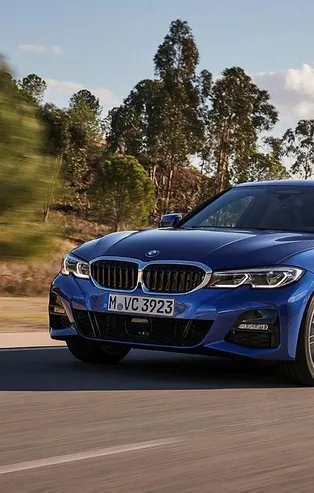 BMW'den flaş karar! Logosunu değiştirdi