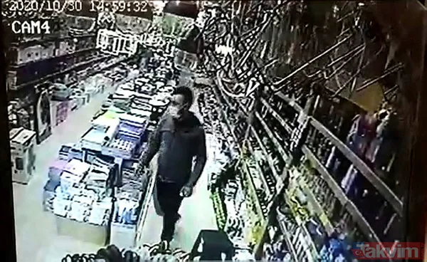 SON DAKİKA: İzmir'deki depremde vatandaşların kaçış anı kamerada - 2