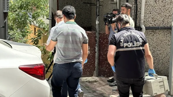 İstanbul Kağıthane'de kan donduran olay! Kötü koku gelen evden Filipinli kadının cesedi çıktı!-5