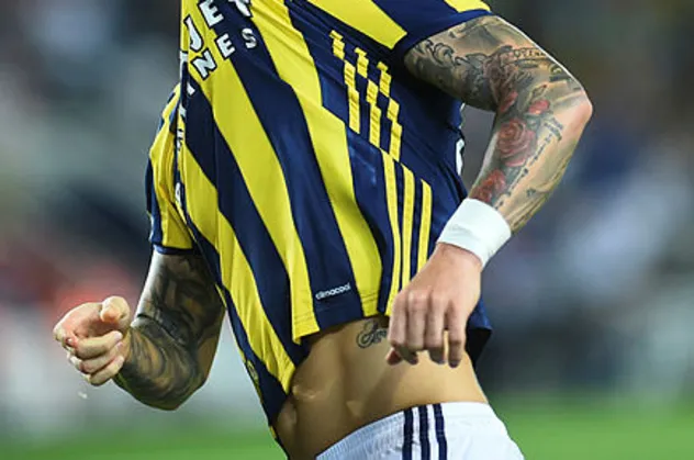 Fenerbahçe'nin eski yıldızı Süper Lig'e geri dönüyor