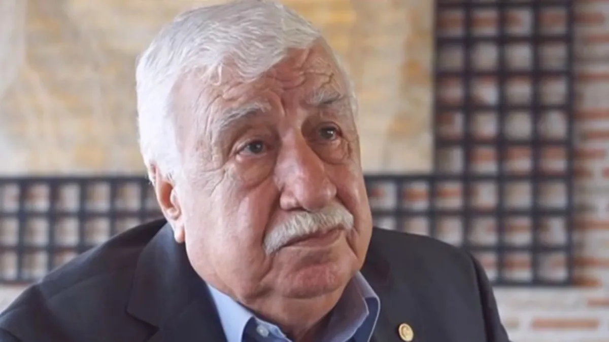 Tiyatro ve televizyonun usta ismi Ahmet Gülhan 85 yaşında hayatını kaybetti