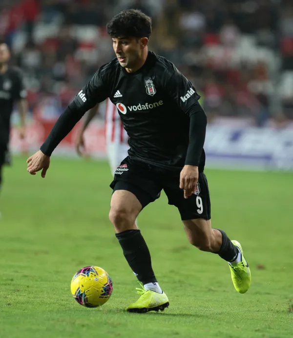 ozel-haber-trabzonspordan-servet-istedi-indirim-yapmasi-bekleniyor-1656668705405.jpg Özel Haber | Trabzonspor’dan servet istedi! İndirim yapması bekleniyor...-5