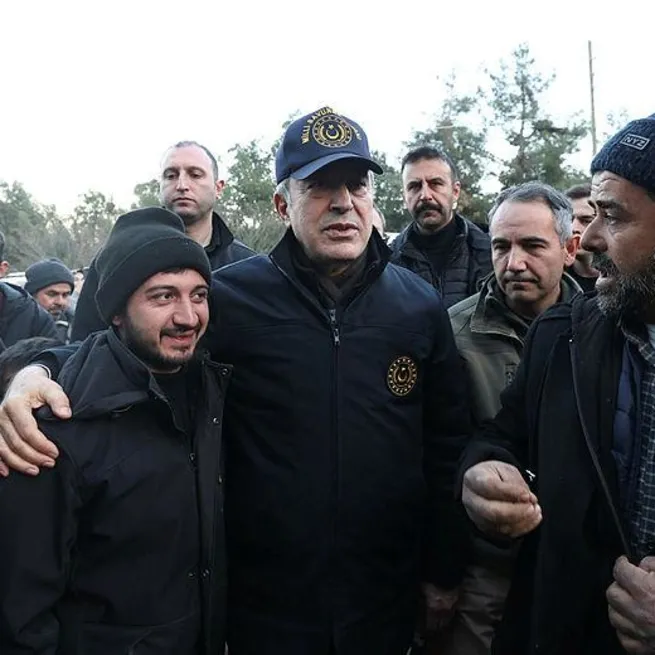 Devlet deprem bölgesine gidemedi yaygarasına en güzel cevap sahadan geldi: Devletimiz baba gibi arkamızda