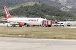 Son dakika! Antalya uçak kazası! Ön tekeri patlayan uçak gövdesi üzerine indi