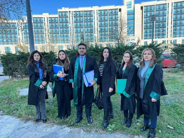 son-dakika-necip-hablemitoglu-suikasti-davasinda-yeni-gelisme-1671629993342.jpg Öğretim üyesi Aylin Sözer'i öldüren zanlıya ağırlaştırılmış müebbet verildi-8