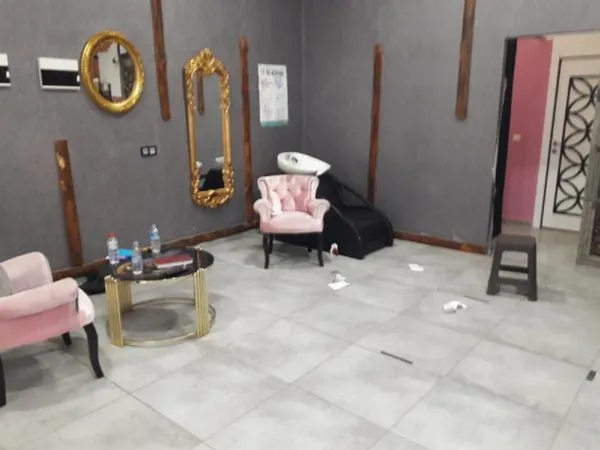 eski-esini-is-yerinde-bicakladi-bu-sigara-bitene-kadar-burada-oleceksin-izleyecegim-1632902877197.jpg Eski eşini iş yerinde bıçakladı! 'Bu sigara bitene kadar burada öleceksin izleyeceğim'-3