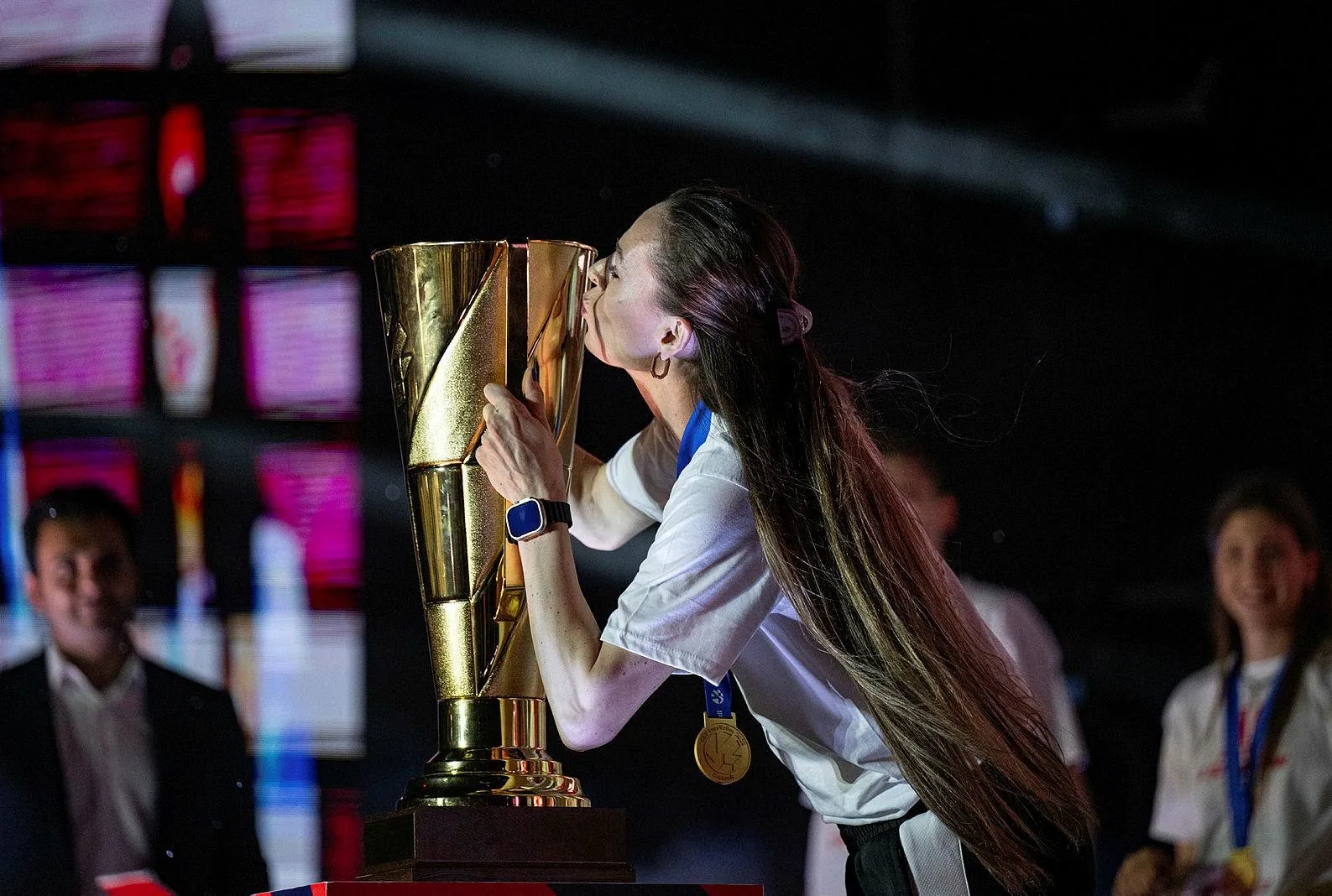 Eda Erdem’in heykeli dikilecek!