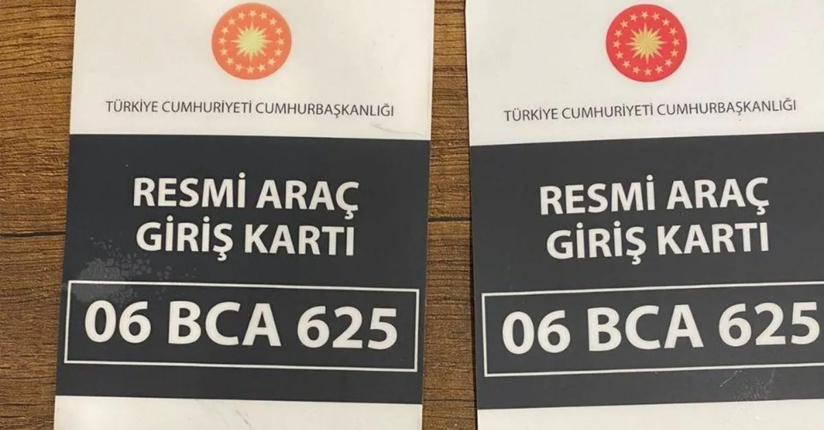 Sahte Cumhurbaskanligi Resmi Arac Giris Karti Yla Gezen Supheli Tutuklandi Takvim