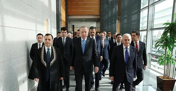 Başkan Erdoğan Anayasa Mahkemesi üyeliğine seçilen Yılmaz Akçil'in yemin törenine katıldı