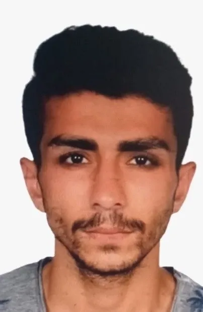 annesinin-bogazini-kestikten-sonra-basinda-sela-okudu-mahkemede-kan-donduran-savunma-ben-hz-isayim-1648456268507.jpg Annesinin boğazını kestikten sonra başında sela okudu! Mahkemede kan donduran savunma: Ben Hz. İsa'yım-3