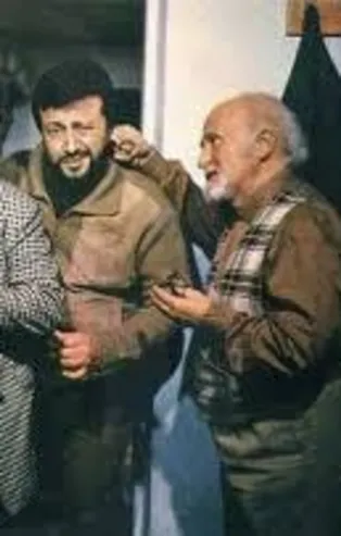 Akrabalıklarıyla şaşırtan ünlüler