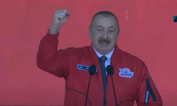 son-dakika-azerbaycan-cumhurbaskani-ilham-aliyevden-teknofestte-onemli-aciklamalar-1653737698962.jpg