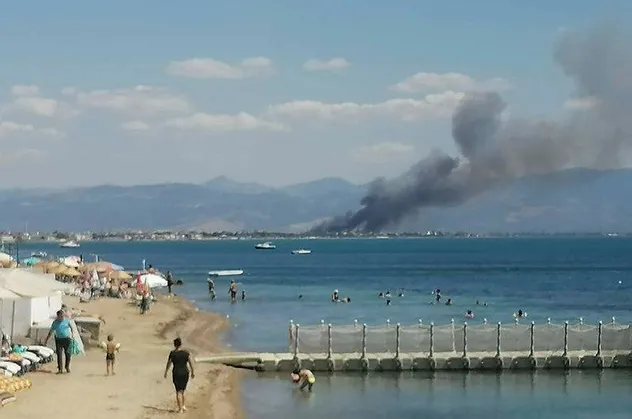 Son dakika: Edremit Körfezi'nde korkutan yangın! Yerleşim yerlerine doğru ilerliyor