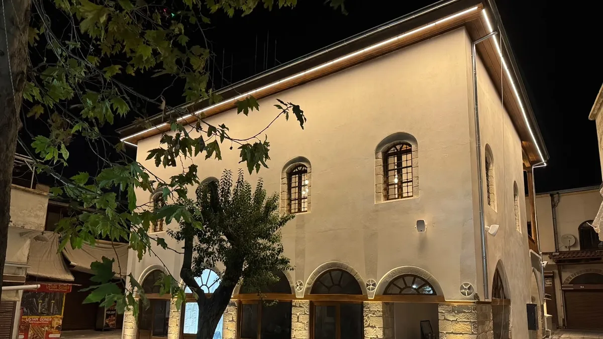 Büyük restorasyon tamamlandı! Tarih yeniden ziyaretçilerle buluştu: Kahramanmaraş’ın simgesi kapılarını açtı