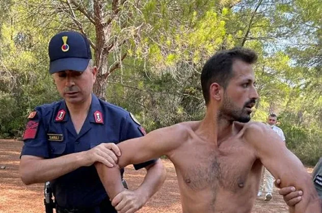 Son dakika: Manavgat'ta bir şahıs ormanı yakmaya çalışırken yakalandı