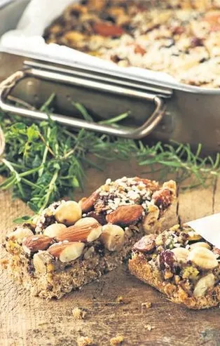 Kuruyemişli bar tarifi | Zamansız lezzetler