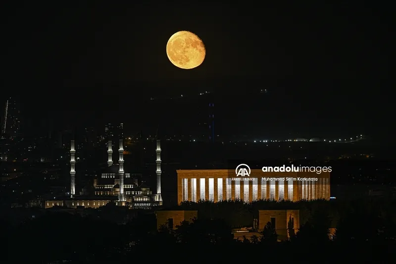 kadir-gecesi-namazi-nasil-kilinir-5-nisan-2024-kadir-gecesi-tesbih-namazi-kilinisi-ve-rekatlari-bin-aydan-daha-1712254184070.jpg Kadir Gecesi namazı nasıl kılınır? Kadir Gecesi NAMAZI 4 REKAT MI? "Bin aydan daha hayırlıdır..."-7