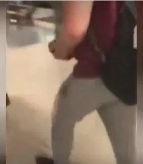 Metroda kadınların eteklerinin altını çeken sapık yakalandı-6