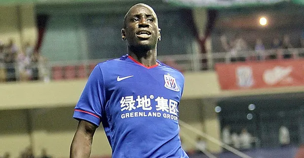 Demba Ba'nın forma numarası belli oldu!