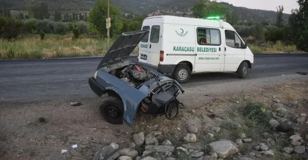 Aydın’da katliam gibi kaza! Hafif ticari araca çarpan kuş serisi otomobil ikiye ayrıldı iki kişi hayatını kaybetti