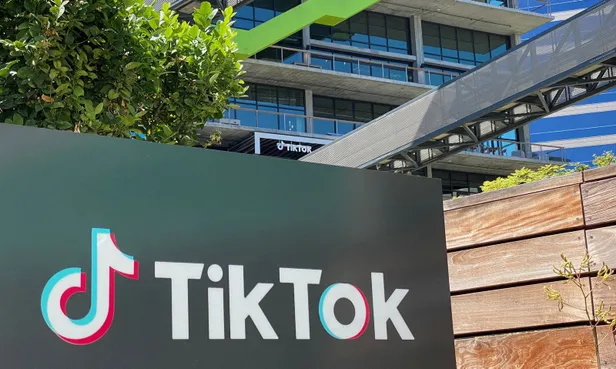 son-dakika-tiktok-coktu-mu-neden-acilmiyor-tiktok-ne-zaman-duzelecek-cokme-sorunu-1625603709115.jpg Son dakika: TikTok ne zaman düzelecek? TikTok çöktü mü, neden açılmıyor? Çökme sorunu...-6