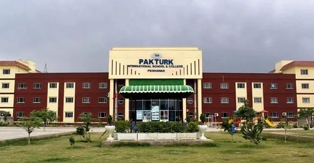 Pakistan’daki FETÖ okulları Türkiye Maarif Vakfı’na devredildi