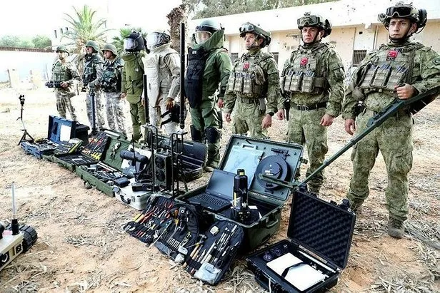 Mehmetçik, Libya'da darbeci Hafter'in tuzakladığı patlayıcıları tek tek temizliyor-3