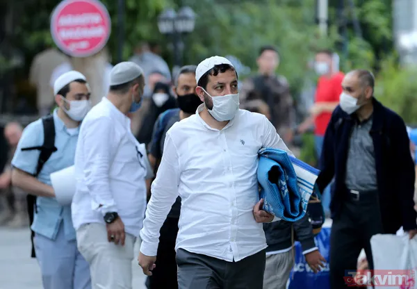 Son dakika: 86 yıl sonra bir ilk: Vatandaşlar Ayasofya'da ilk namaz için akın ettiler - 6