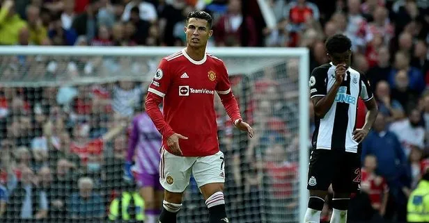 Cristiano Ronaldo bir döndü pir döndü! Manchester United’ı golleriyle sırtladı