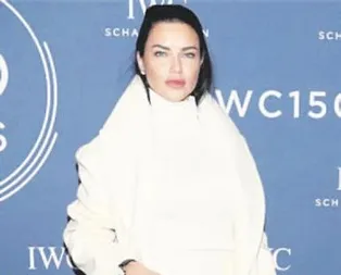 Kırmızı-beyaz şıklık