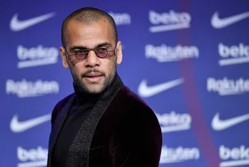 Dani Alves farklı projelerle sahada olacak