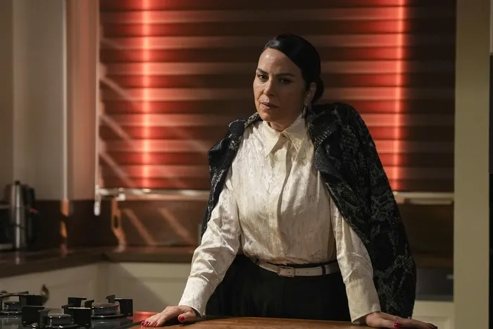 aldatmak-51-bolum-2-fragmani-yayinlandi-bunu-yapacak-cesaretli-bir-kisi-cikar-iste-1703575543063.jpg Aldatmak 51. bölüm 2. fragmanı yayınlandı: "Bunu yapacak cesaretli bir kişi çıkar işte!"-4