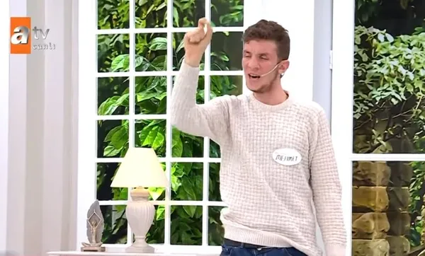 8-subatta-ortadan-kaybolan-dileki-esra-erol-buldu-canli-yayinda-esiyle-yuzlesti-yasadiklari-kan-dondurdu-kadin-1678290948299.jpg 8 Şubat'ta ortadan kaybolan Dilek’i Esra Erol buldu! Canlı yayında eşiyle yüzleşti! Yaşadıkları kan dondurdu: Kadın ticareti, zorla tutulma...-3