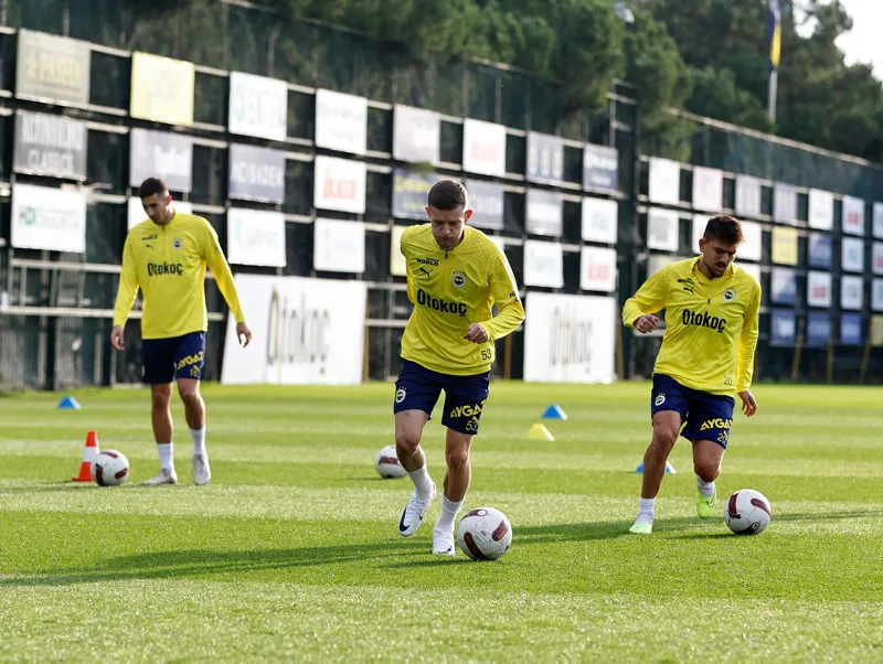 FENERBAHÇE TRANSFER HABERLERİ | Fenerbahçe'den Manchester United'a bir yolcu daha! Altay Bayındır'ın ardından... - 4