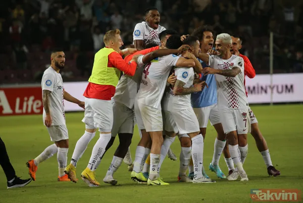 Spor Toto Süper Lig 11. Hafta Mücadelesinde Beşiktaş, Deplasmanda Hatayspor İle Karşı Karşıya Geldi.