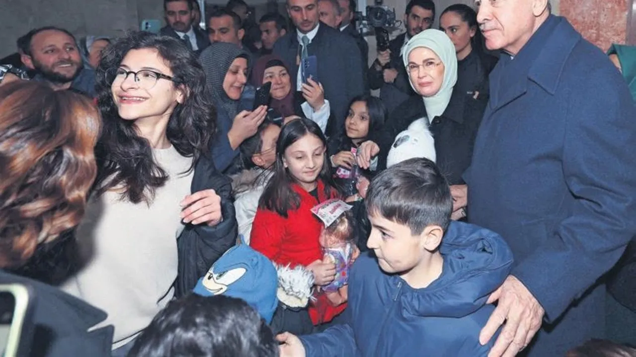 Başkan Erdoğan iftarda vatandaşlarla bir araya geldi!
