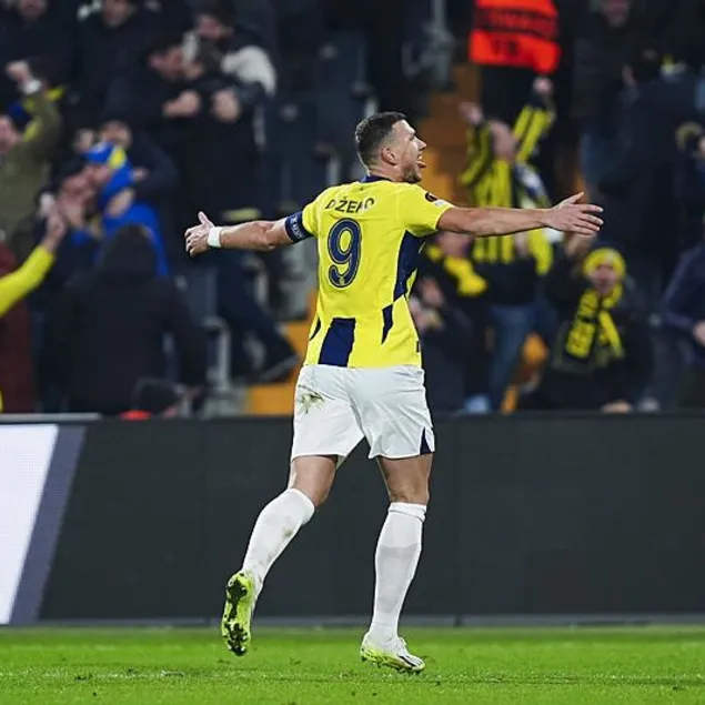 Fener’in silahı Dzeko