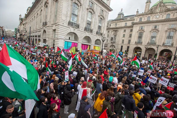 Katil İsrail'in katliamına dünyanın dört bir yanından tepki! Londra, ABD, Tunus, Yemen, İspanya... - 1