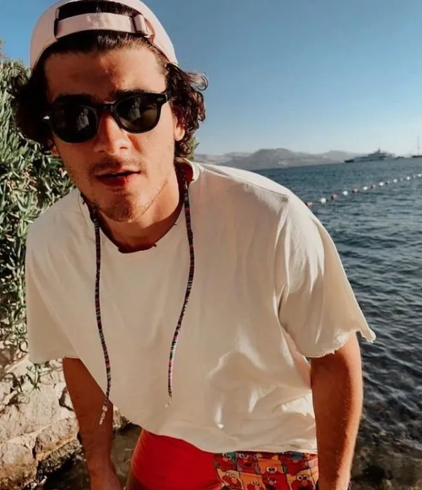 survivor-poyraz-kimdir-kac-yasinda-survivor-poyraz-instagram-adresi-ne-survivor-poyraz-hakkinda-bilinmeyenler-1610632634381.jpg Mesleğini duyunca şok olacaksınız! Survivor Poyraz kimdir, kaç yaşında? Survivor Poyraz Instagram adresi ne? Sevgilisi var mı?-7