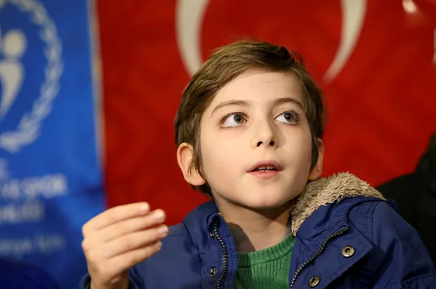 Atakan Kayalar hakkında skandal ifadeler kullanan Erkan Naldemirci Özyeğin Üniversitesi'nden kovuldu!