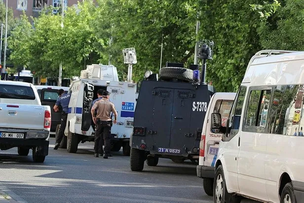 Son dakika: Diyarbakır'da silahlı saldırıya uğrayan polis memuru şehit oldu-2