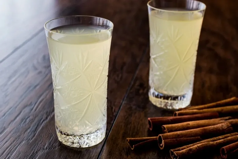 mevlananin-en-sevdigi-icecek-padisahlar-kana-kana-iciyordu-icen-hastalik-yuzu-gormuyor-1719243634492.jpeg Padişahların bayıldığı formül! Mevlana'nın en sevdiği içecek! İçen hastalık yüzü görmüyor-2