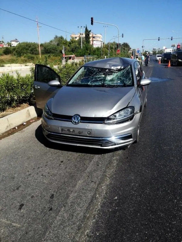 Alanya’da scooter faciası! Otomobil çarptı 1 turist öldü-4