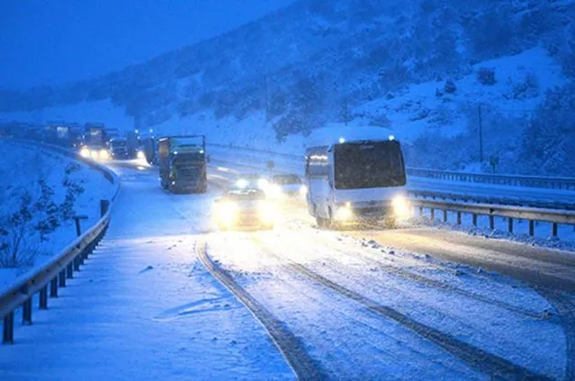 Son dakika: Kar etkisini gösterdi... İşte yurt genelinde yol durumu